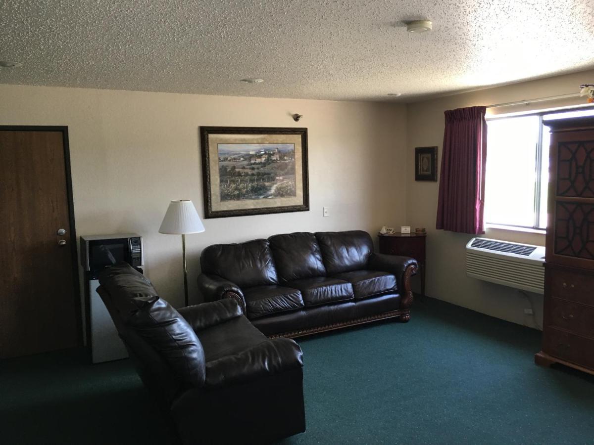 Cassville Four Seasons Inn & Suites 외부 사진