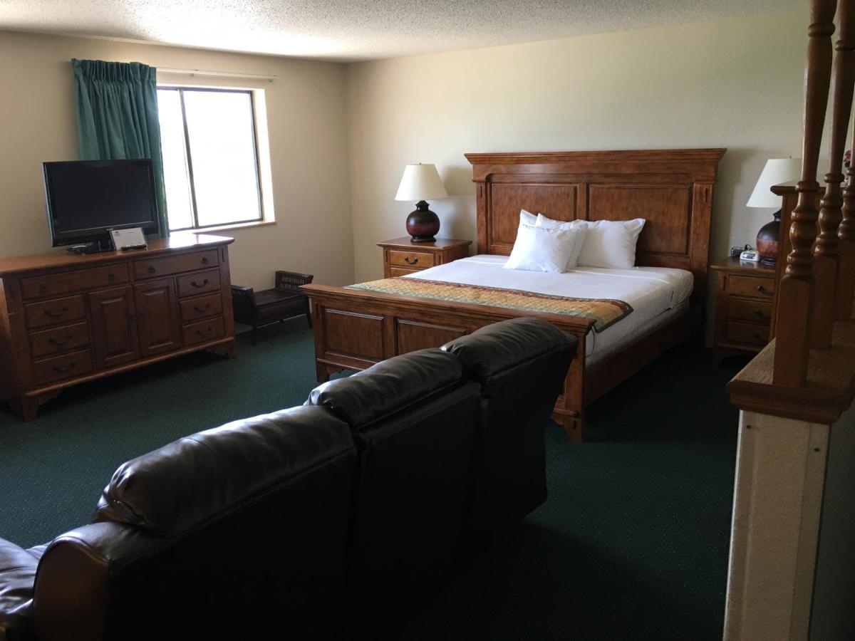 Cassville Four Seasons Inn & Suites 외부 사진