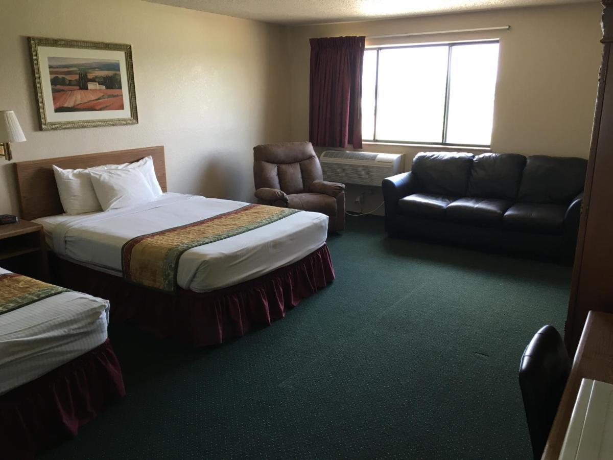 Cassville Four Seasons Inn & Suites 외부 사진